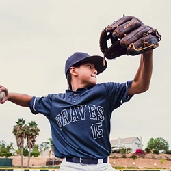 Youth Baseball Gloves Image